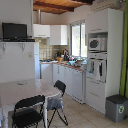 Apart Climatise T3 St Pierre La Mer 1 Er Etage, 4 Pers Fleury  Exteriör bild